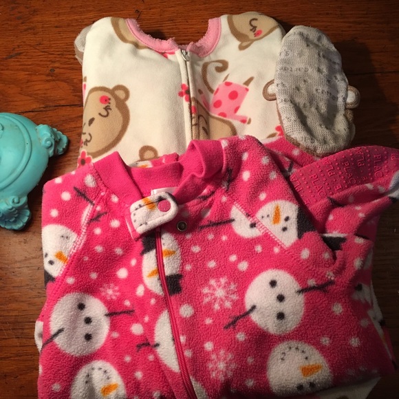 Set of 3  little girl pajamas - Picture 3 of 4